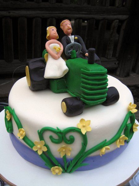 John Deere Wedding Cakes
 John Deere cake Wedding Ideas