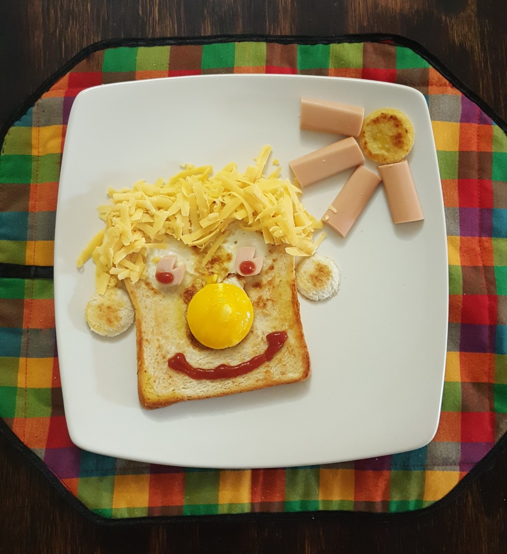 Kid Friendly Breakfast Recipes
 Eggy Faces A Quick and Easy Kid Friendly Breakfast Recipe