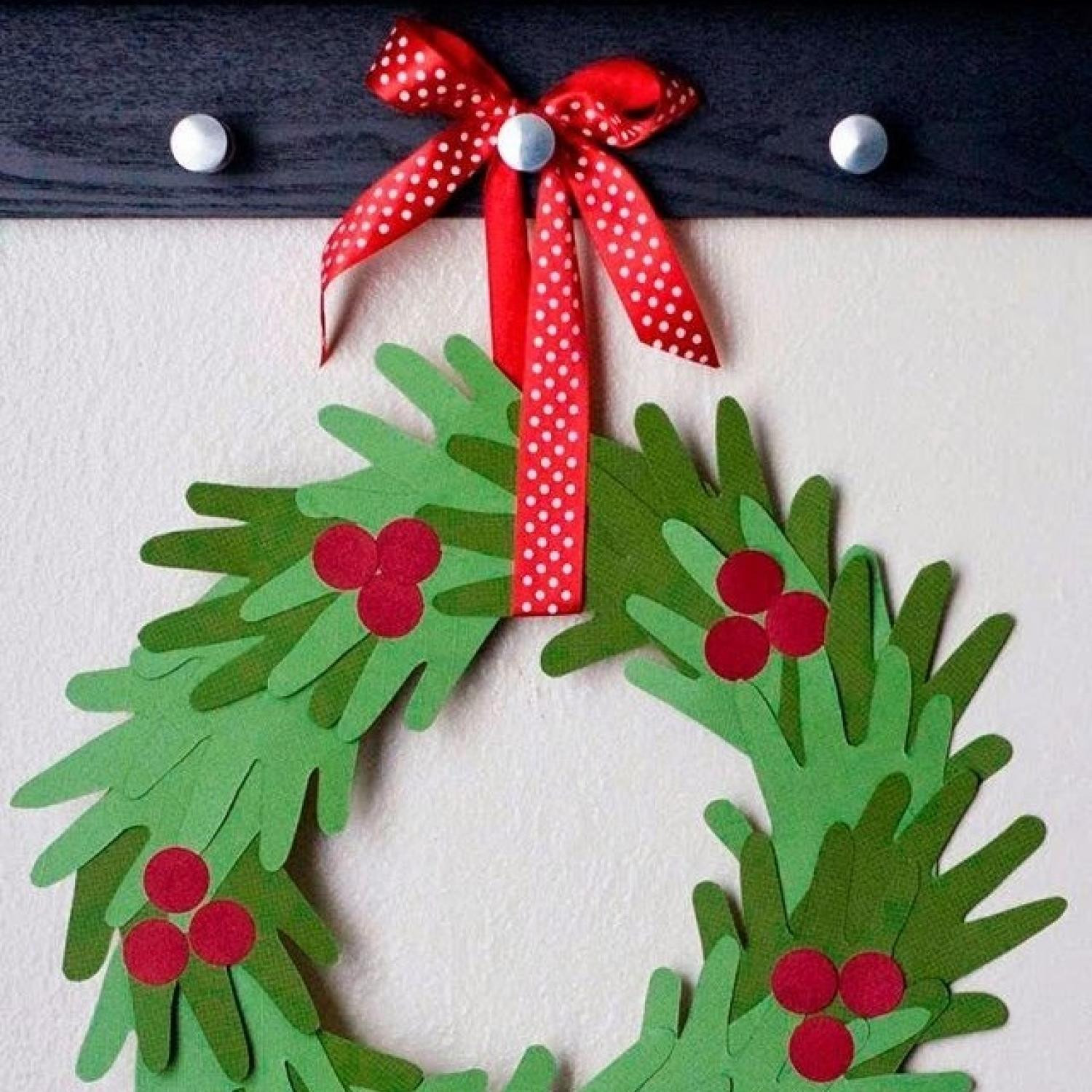 Kids Craft Projects
 10 Handprint Christmas Crafts for Kids