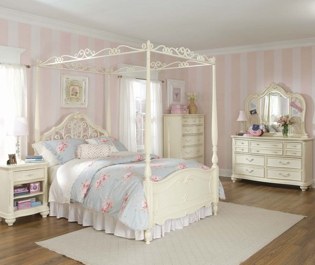 Kids White Bedroom Furniture
 25 Romantic and Modern Ideas for Girls Bedroom Sets