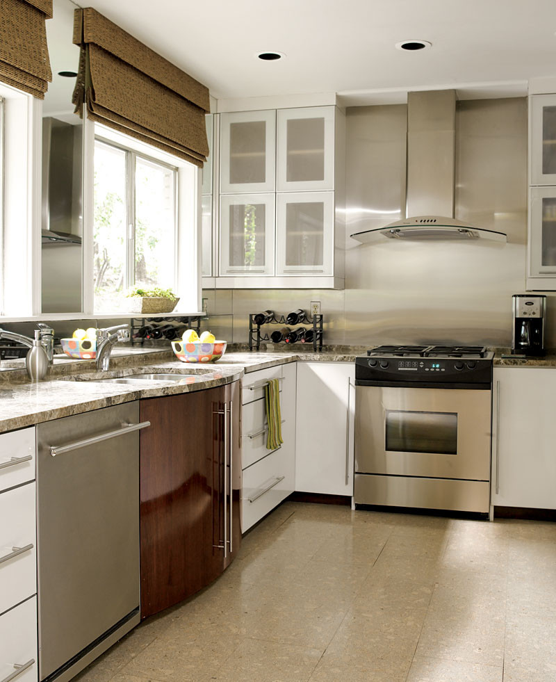 Kitchen Cabinets For Small Spaces
 Beautiful Efficient Small Kitchens
