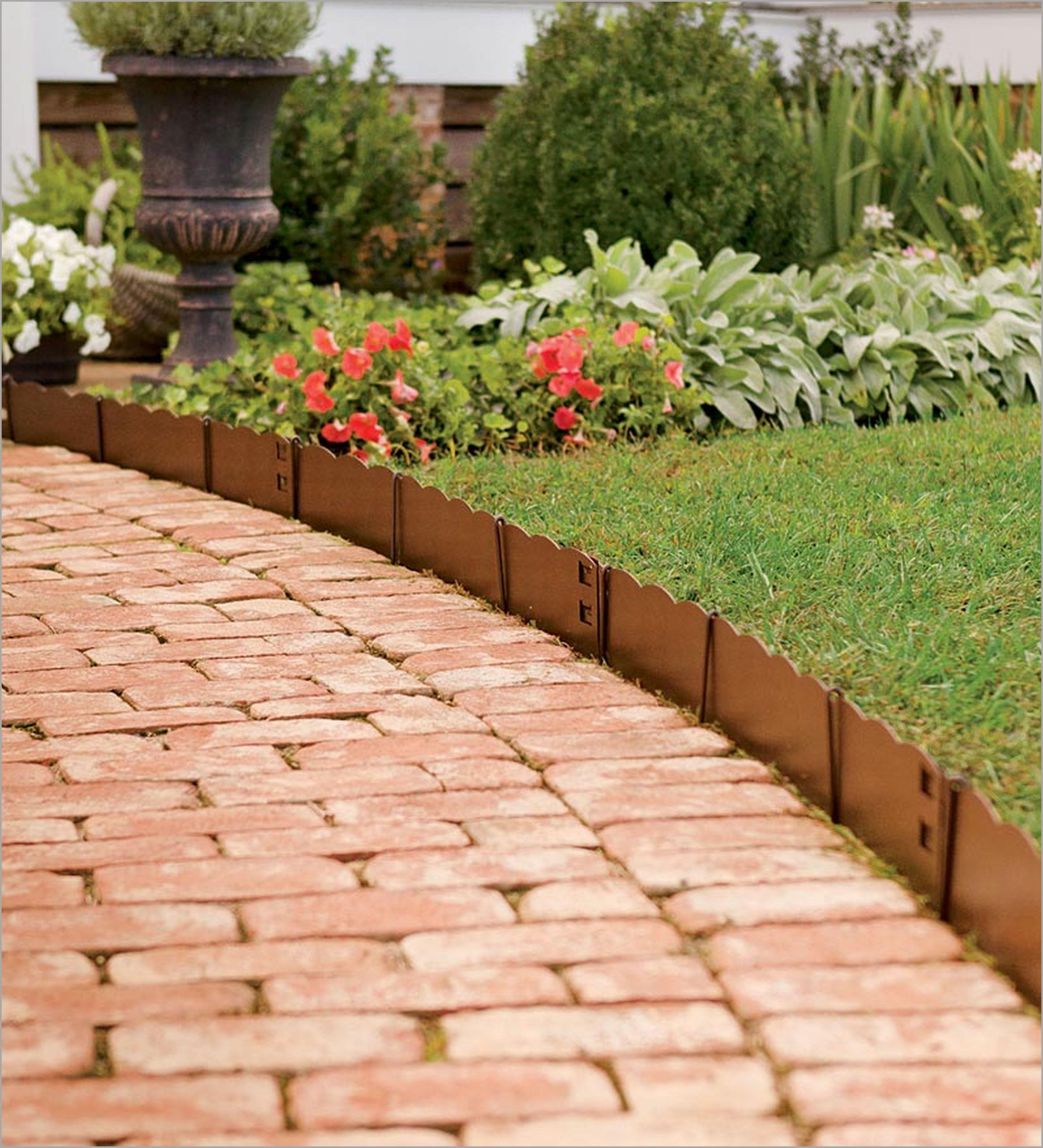 Landscape Edging Lowes
 Ideas Presenting Lowes Garden Edging For Beautify And