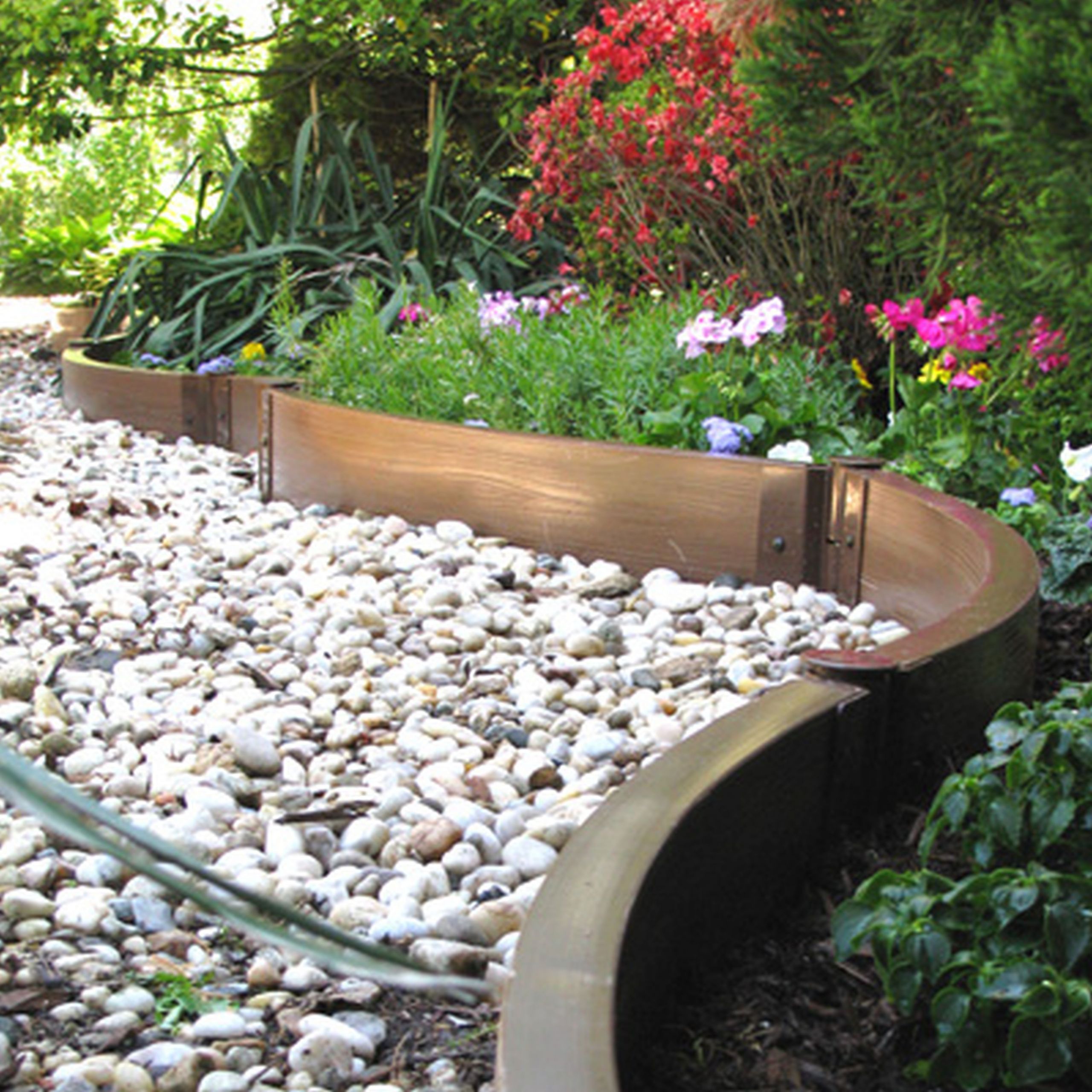 Landscape Timber Edging Ideas
 Ideas Presenting Lowes Garden Edging For Beautify And