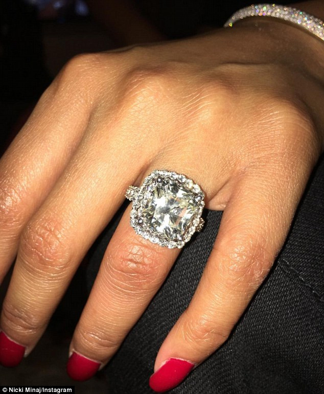 Large Wedding Rings
 Nicki Minaj shows off huge diamond ring from Meek Mill