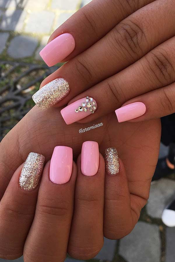Light Pink Nails With Gold Glitter
 23 Light Pink Nail Designs and Ideas to Try