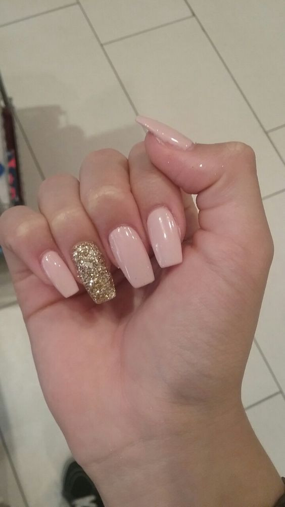 Light Pink Nails With Gold Glitter
 light pink with gold glitter nails LazyBeautyHacks in