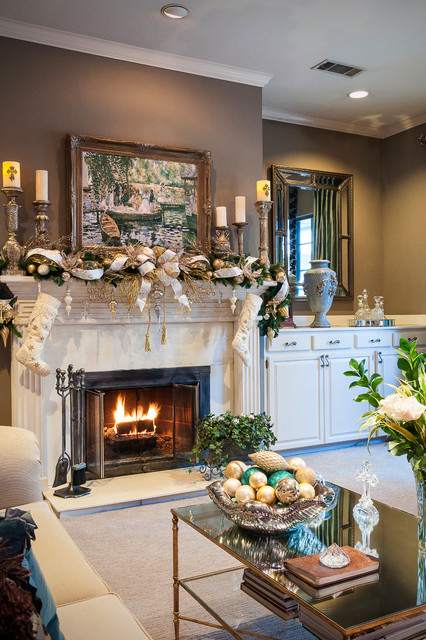 Living Room Centerpieces Ideas
 Christmas Decorating Traditional Living Room dallas