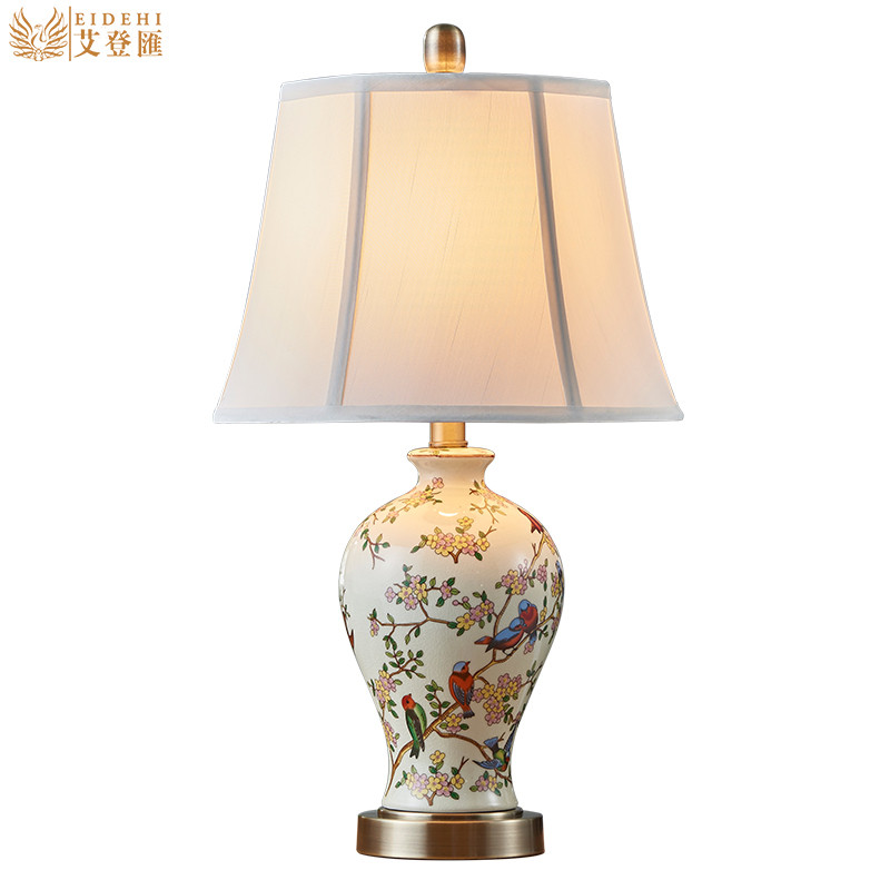 Living Room Lamp Table
 Classical Hand Painted Chinese Ceramic Fabric Led E27