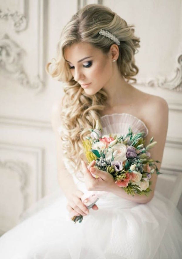 Long Hair Hairstyles For Wedding
 200 Beautiful Long Hair Styles That Are Great For Weddings