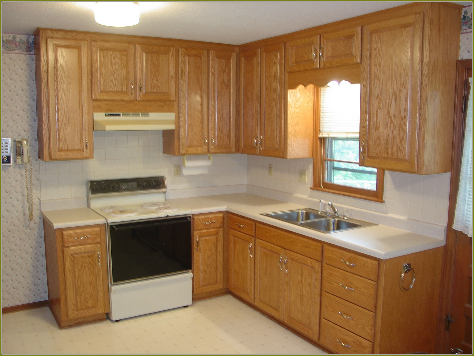 Lowes Kitchen Cabinet
 Kitchen Lowes Cabinet Doors For Your Kitchen Cabinets