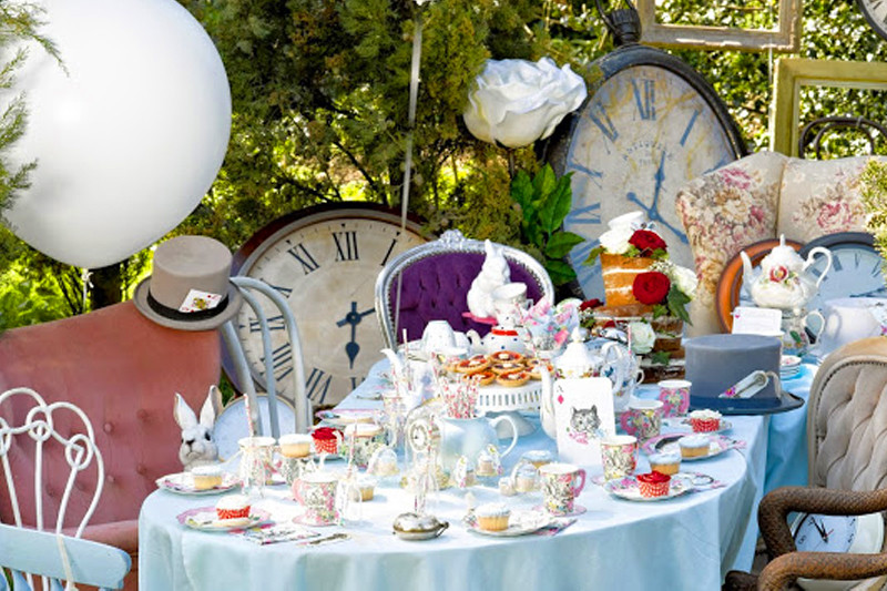 Mad Hatters Tea Party Ideas
 How to throw a Mad Hatter Tea Party Via Blossom