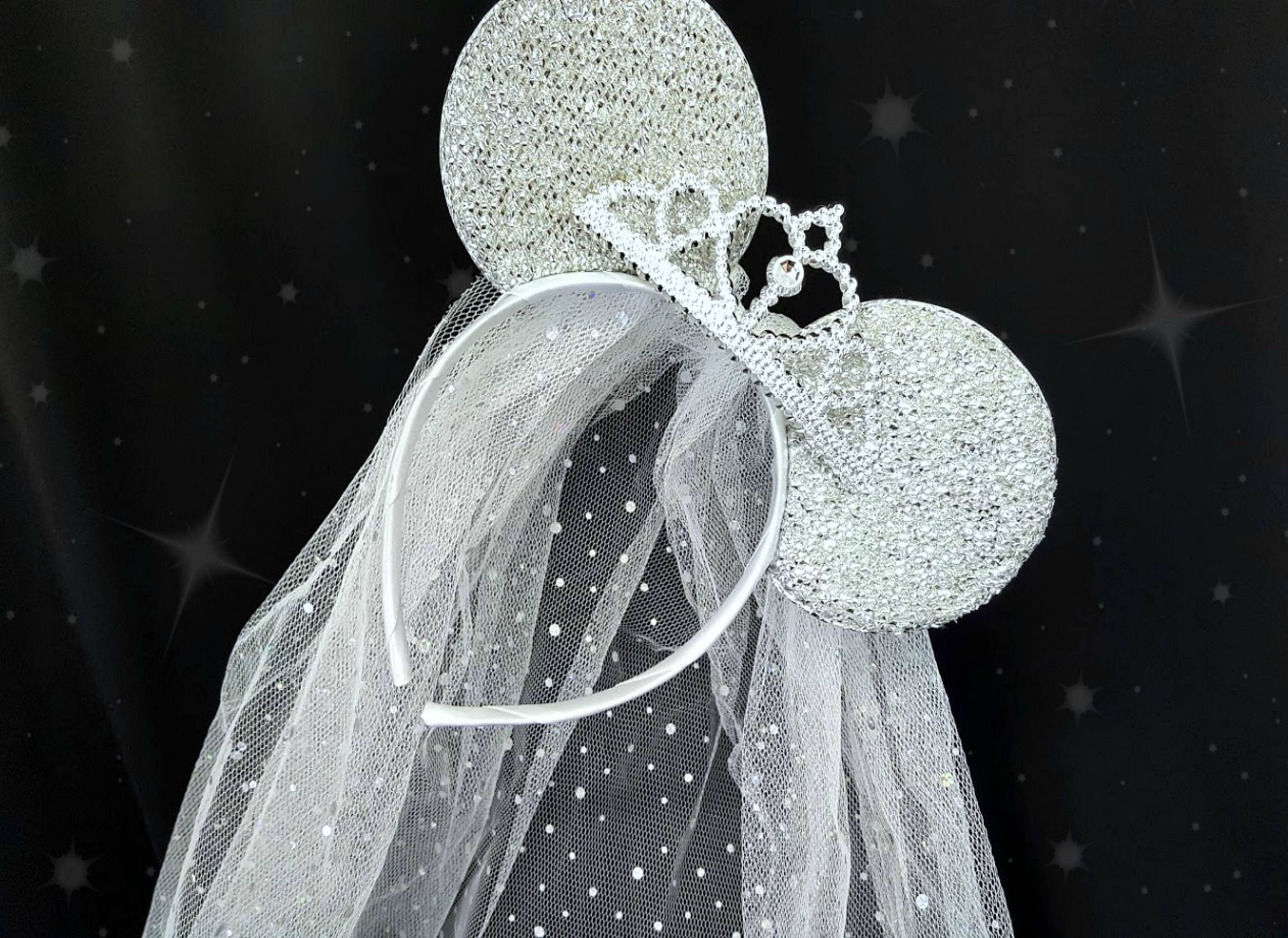 Make Your Own Wedding Veil
 Design Your Own Disney Inspired Bridal Veil Minnie Mouse Ears
