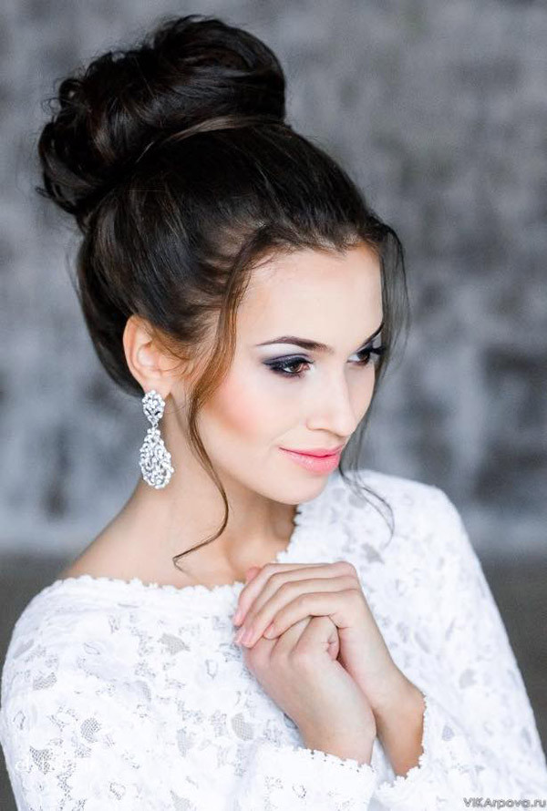 Makeup And Hairstyle For Wedding
 31 Gorgeous Wedding Makeup & Hairstyle Ideas For Every Bride