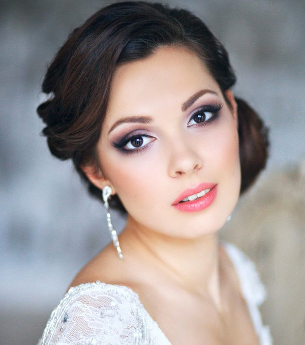 Makeup And Hairstyle For Wedding
 31 Gorgeous Wedding Makeup & Hairstyle Ideas For Every Bride