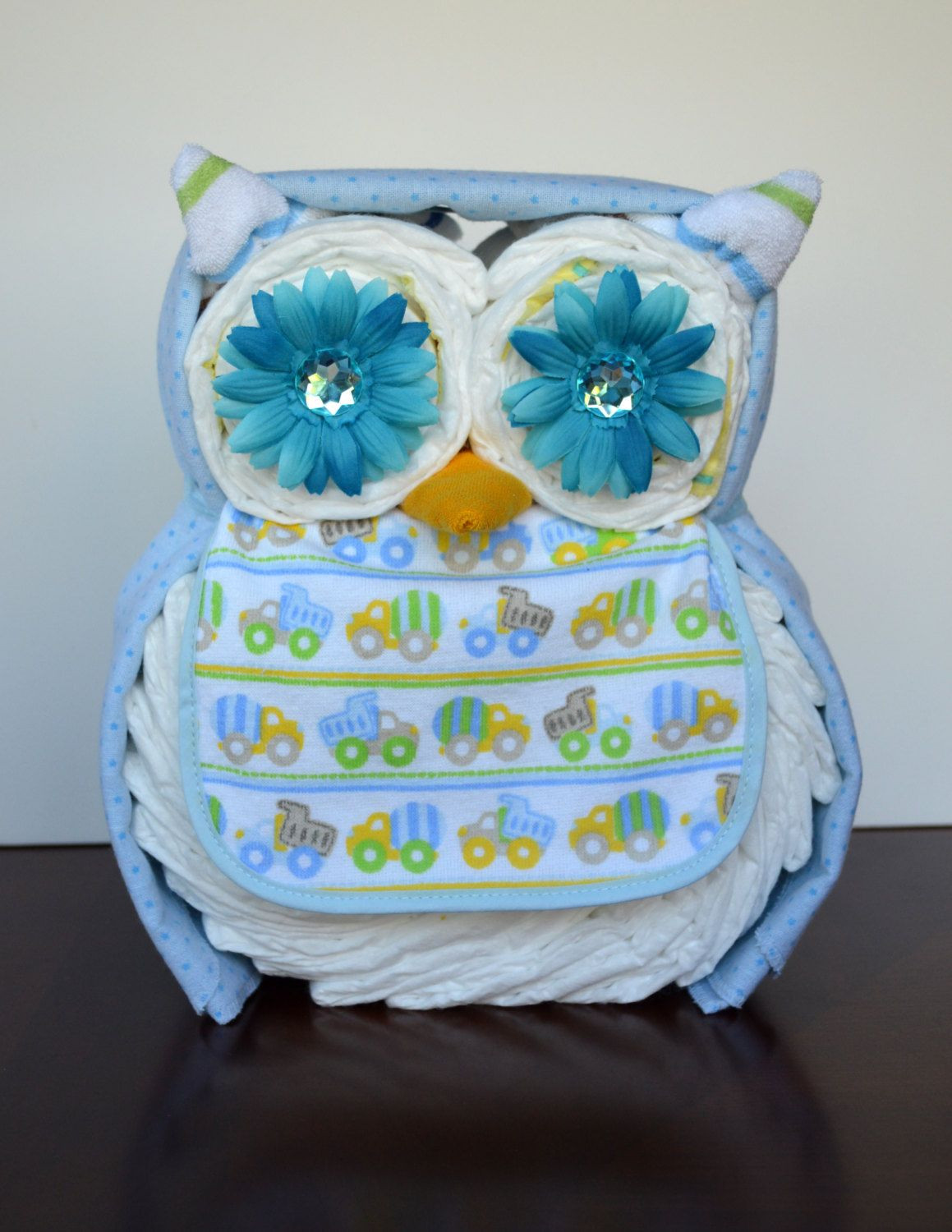 Male Baby Shower Gifts
 Marvelous Good Baby Shower Decor Ideas 21 Owl Diaper