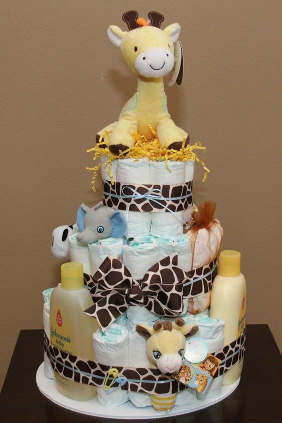 Male Baby Shower Gifts
 Giraffe Diaper Cake
