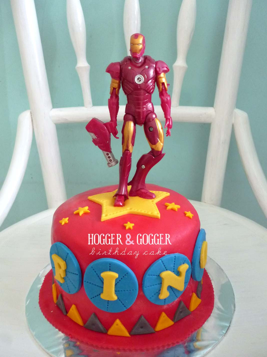 Man Birthday Cake
 Hogger&Gogger Iron Man Birthday Cake