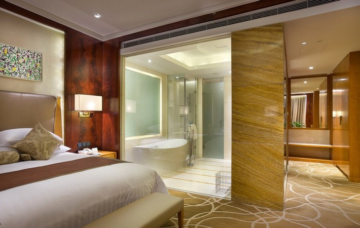 Master Bedroom Bathroom
 Master Bedrooms with luxury bathrooms