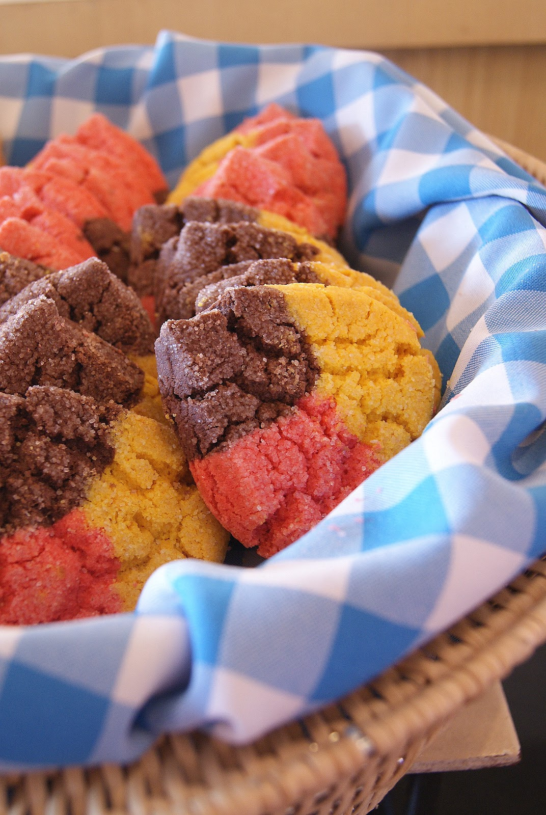 Mexican Sugar Cookies Polvorones
 Polvorones Three Color Mexican Cookies & My Trip to Los