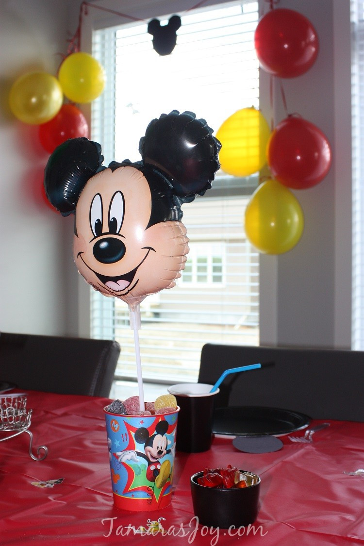 Mickey Mouse Decorations DIY
 DIY Mickey Mouse Birthday Party Decor ⋆ Tamara s Joy