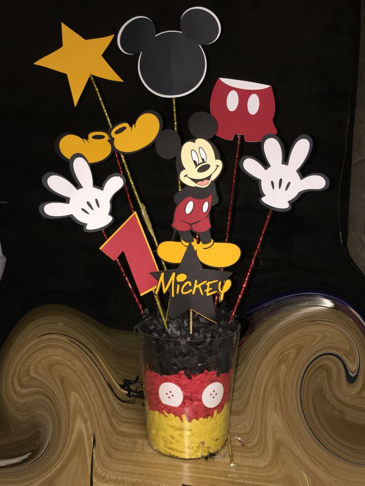 Mickey Mouse Decorations DIY
 Mickey Mouse centerpiece 1st Birthday ideas cricut