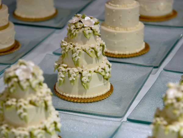 Mini Wedding Cake Pans
 The Awesometastic Bridal Blog Mini Wedding Cakes