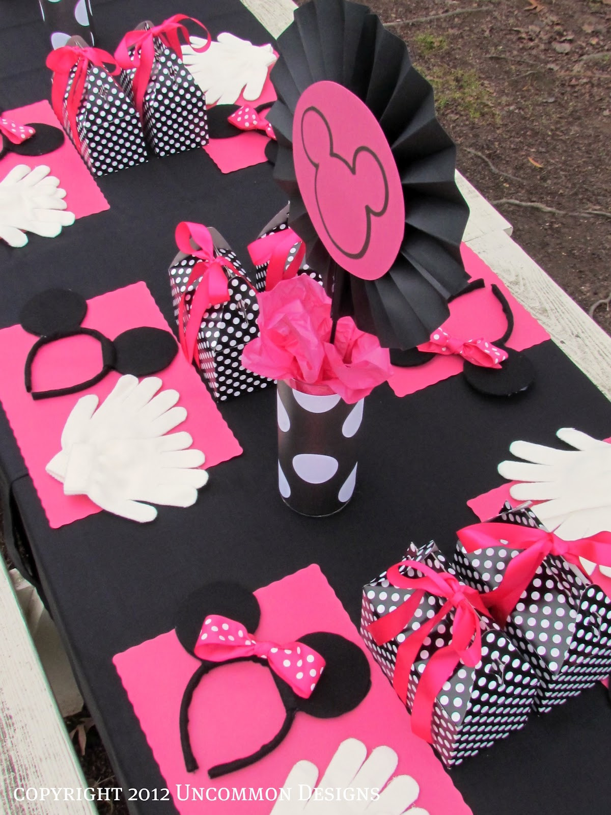 Minnie Mouse Birthday Party Decorations
 A Minnie Mouse Birthday Party Un mon Designs