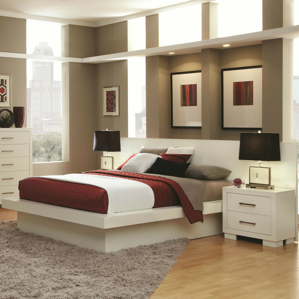 Modern Bedroom Furiture
 COOL CONTEMPORARY LIGHTED KING PLATFORM BED & NIGHTSTANDS