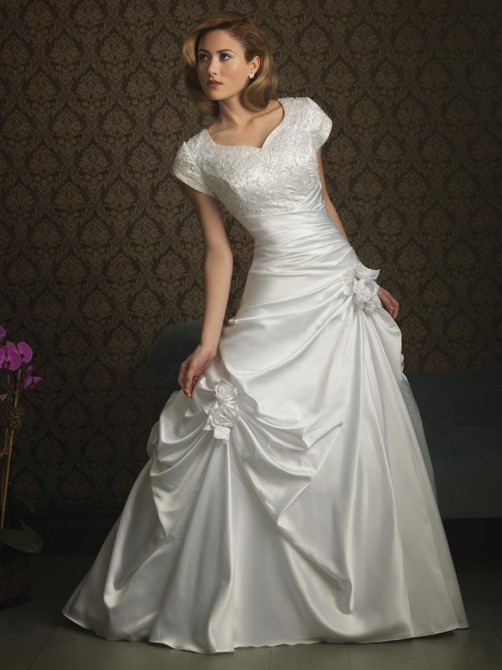 Modest Wedding Gowns With Sleeves
 Ivory Gorgeous Ball Gown Modest Wedding Dress With Sleeves