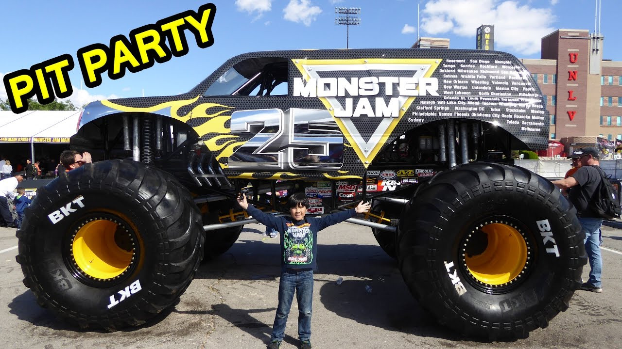 Monster Jam Birthday Party
 2017 Monster Jam World Finals XVIII Awesome Pit Party