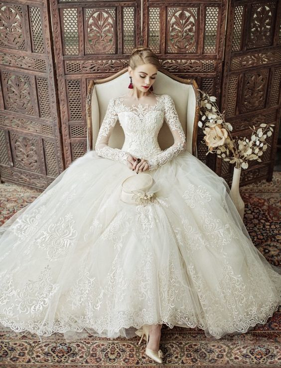 Most Beautiful Wedding Gowns
 Obsess About The Dress 20 The Most Stunning Wedding
