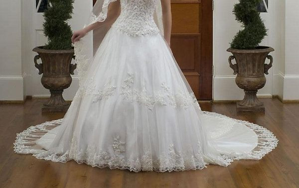 Most Expensive Wedding Gowns
 Wedding Wedding s April 2013