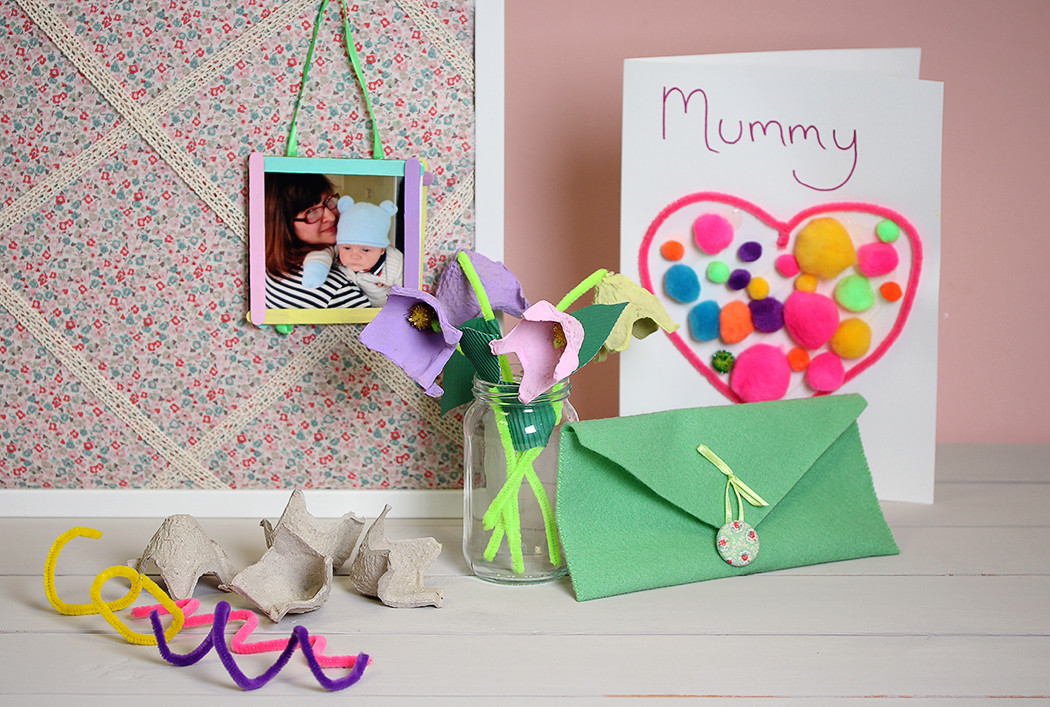 Mother'S Day Gift Ideas For Toddlers To Make
 Three Easy Mother s Day Gifts to Make for Kids