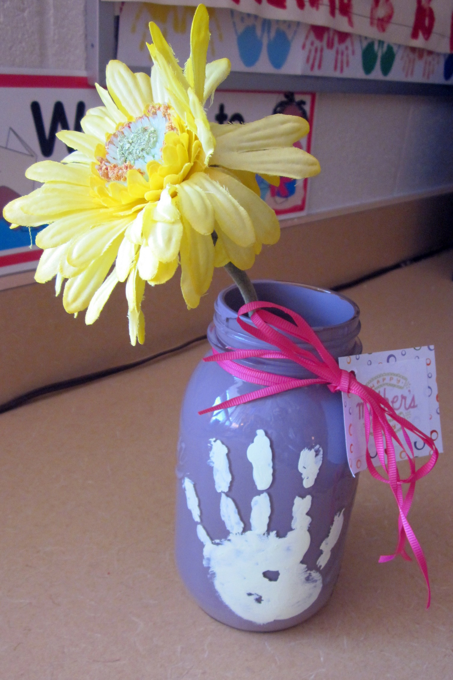 Mothers Day Kids Craft
 Mothers Day Ideas for kids mason jar vase