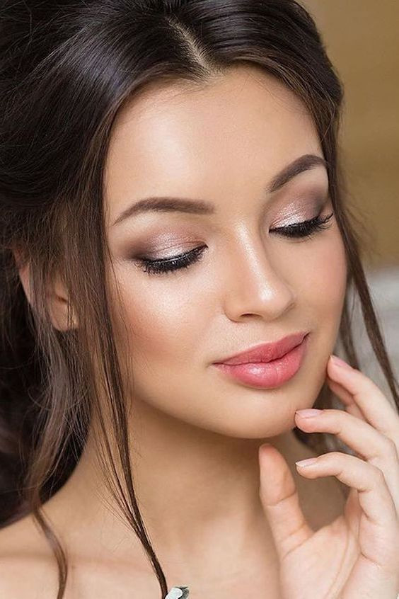 Natural Looking Wedding Makeup
 2018 Wedding Trends You’ll Fall Head Over Heels For