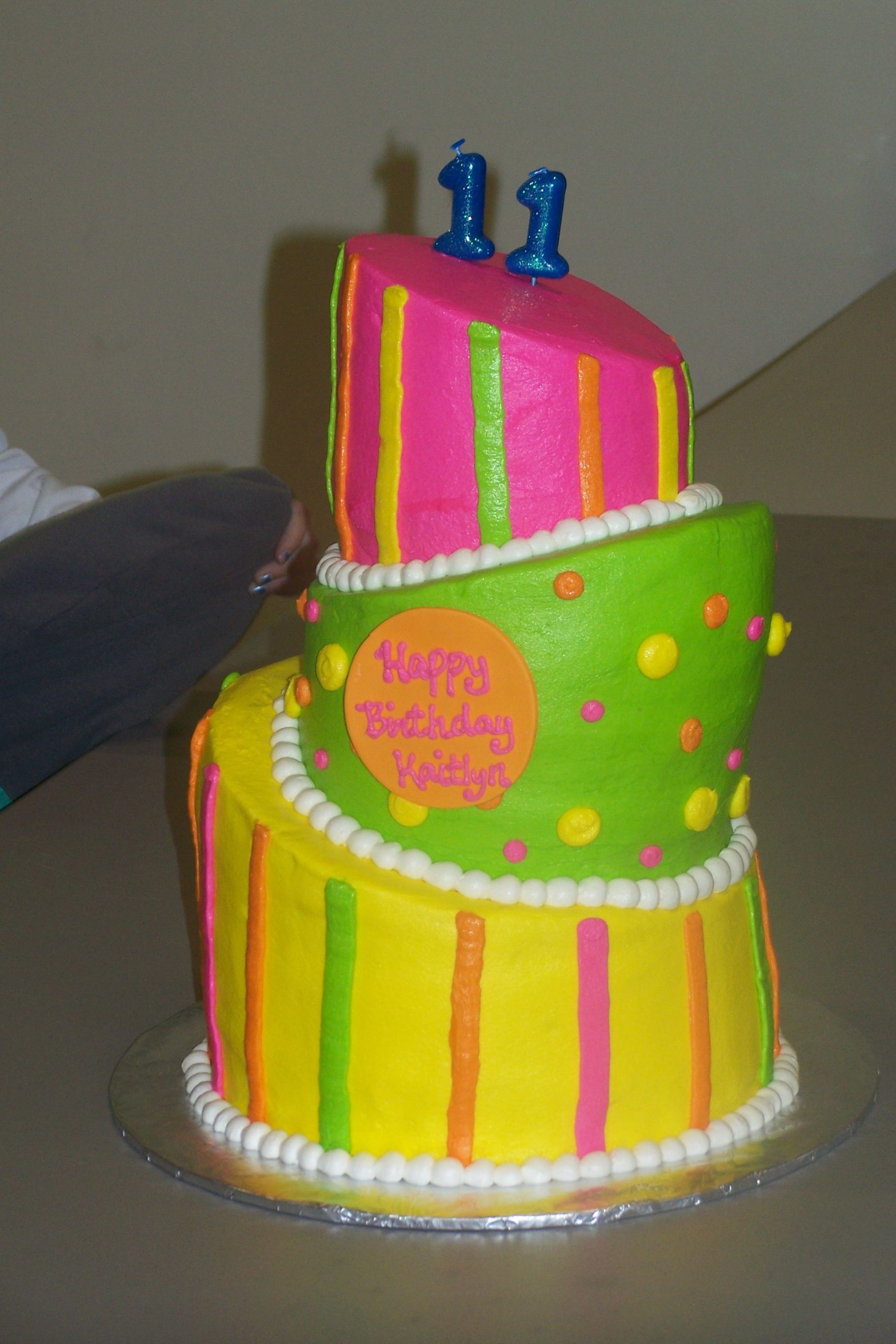 Neon Birthday Cakes
 children’s birthday parties
