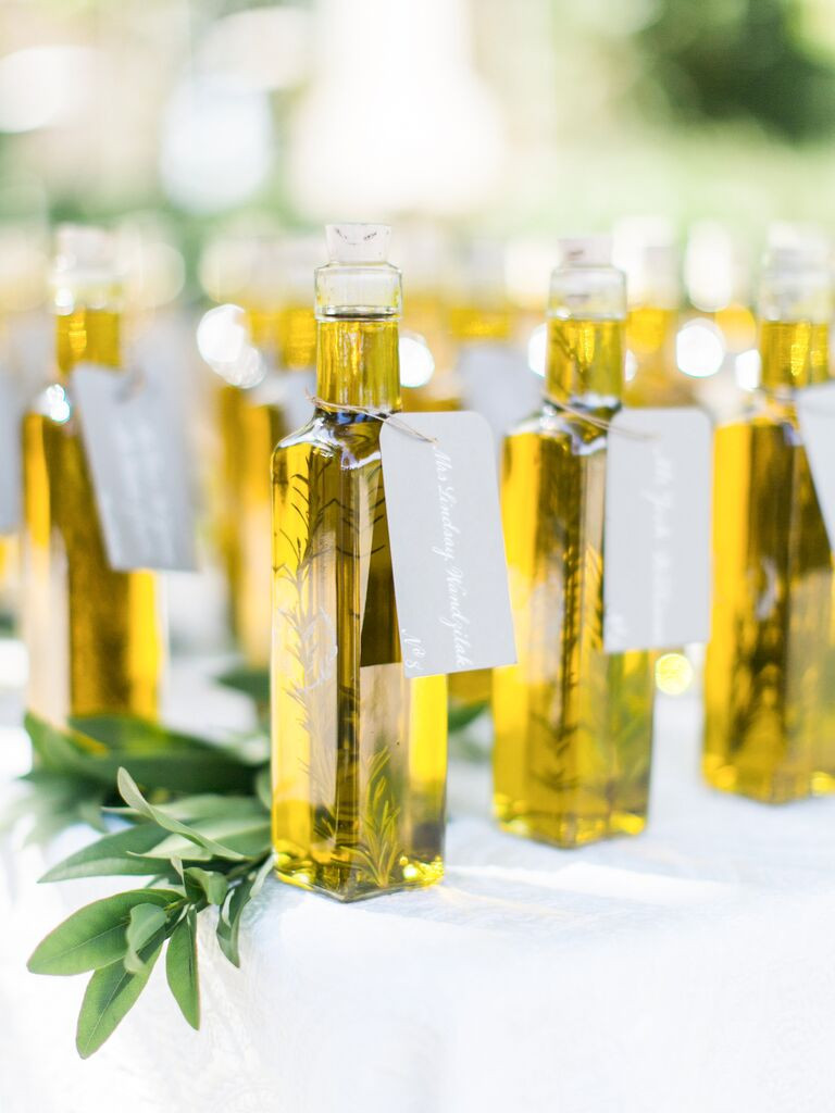 Olive Oil Wedding Favors
 17 Edible Wedding Favors Your Guests Will Love
