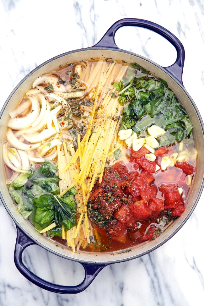 One Pot Spaghetti Recipe
 Easy Tomato Basil Pasta Recipe