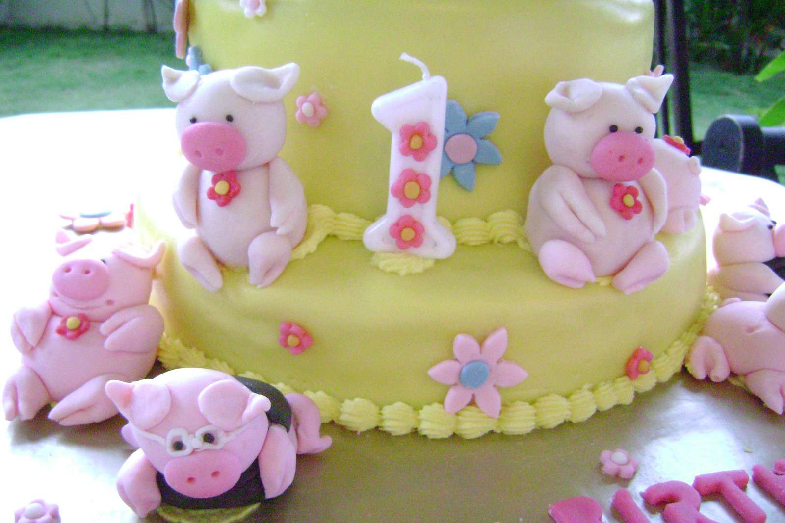 One Year Birthday Cake
 Birthday Cake for 1 year old girl