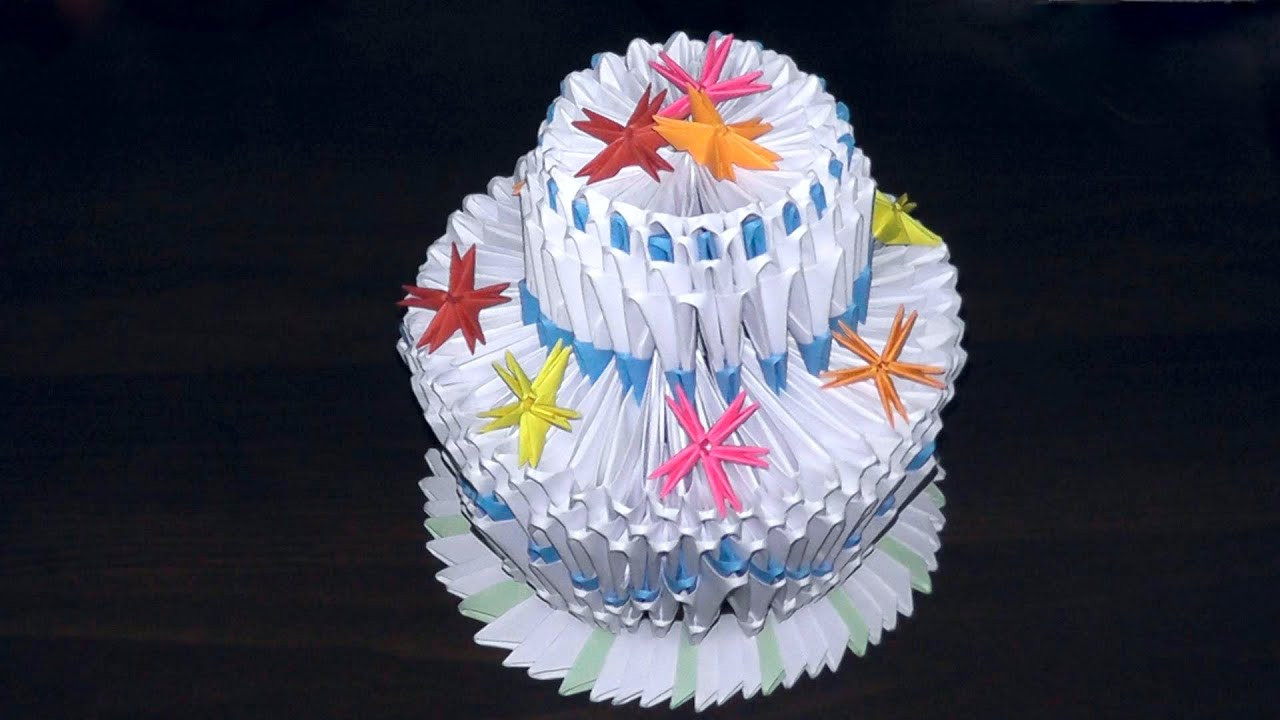Origami Birthday Cake
 3D origami birthday cake pie tutorial