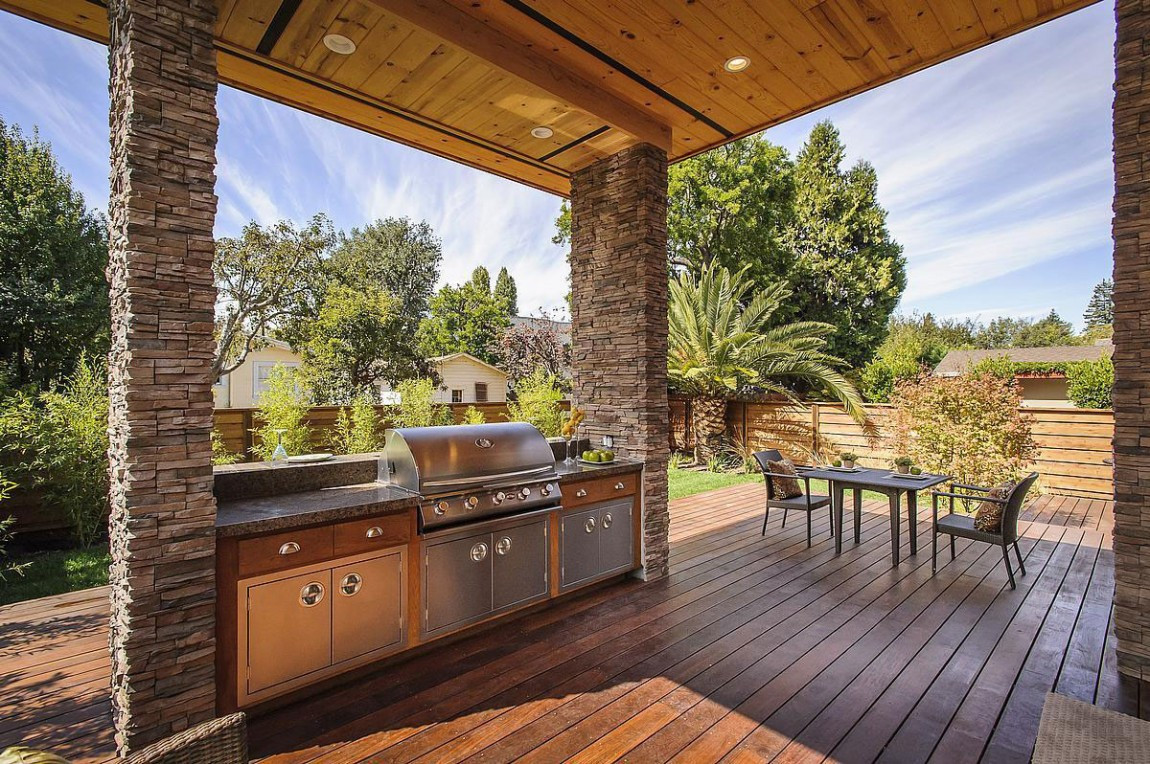 Outdoor Kitchen On Wood Deck
 Top 15 Outdoor Kitchen Designs and Their Costs