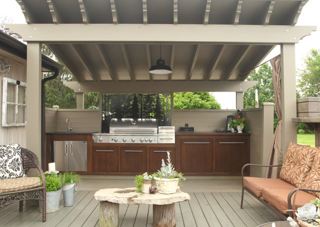 Outdoor Kitchen On Wood Deck
 Outdoor kitchen Contemporary Deck Toronto by LP