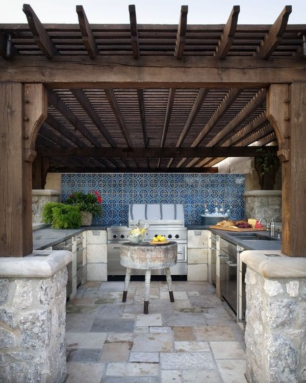 Outdoor Kitchen With Fireplace Designs
 Outdoor Kitchen Designs Featuring Pizza Ovens Fireplaces