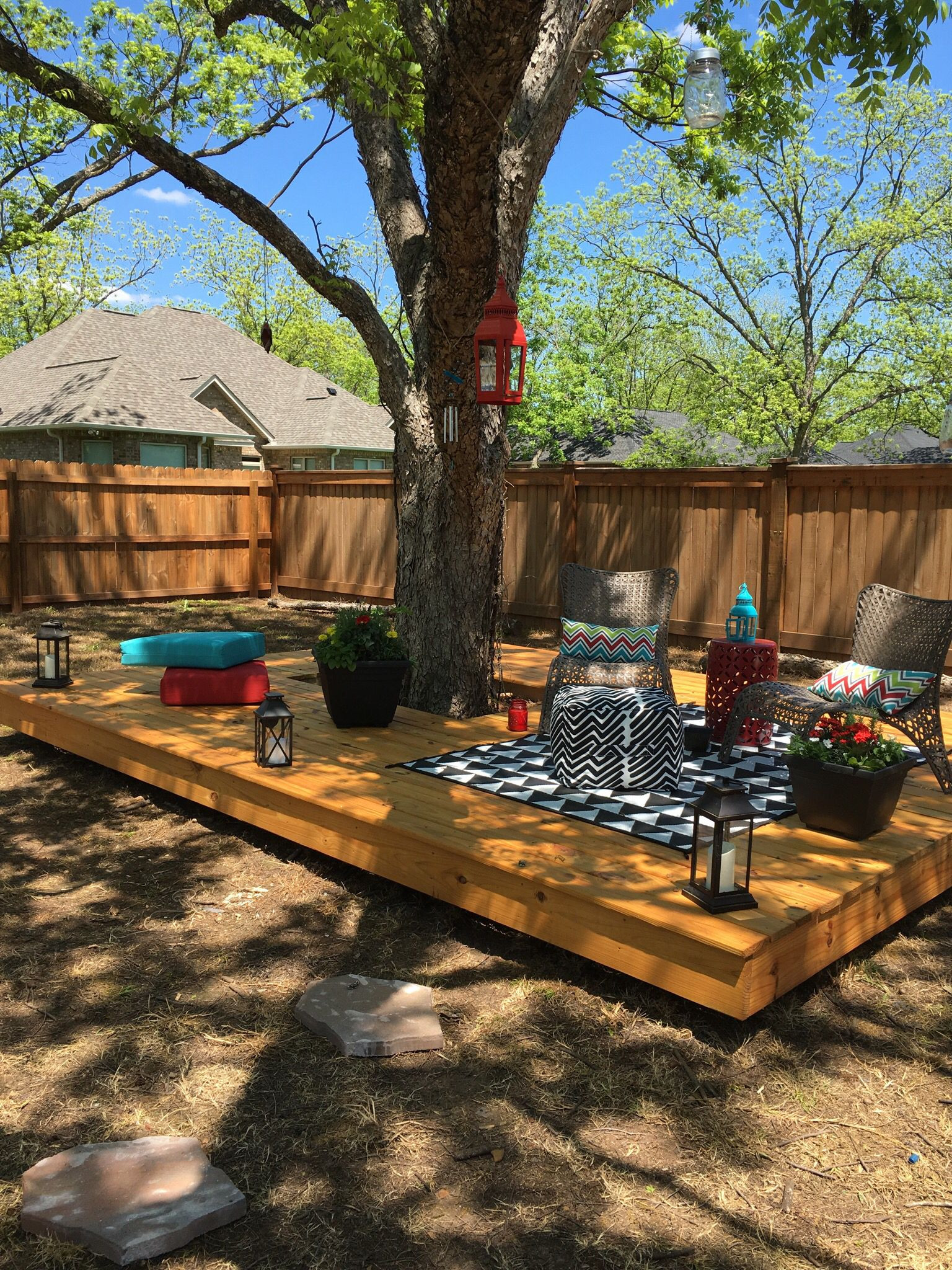 Outdoor Landscape Deck
 Floating deck around a tree in 2019