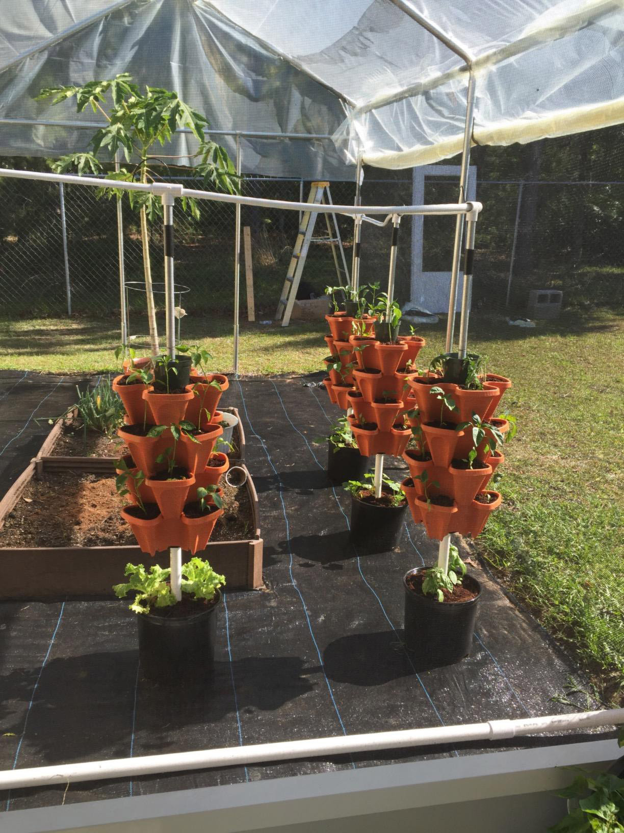 Outdoor Planters DIY
 DIY Stackable Planter