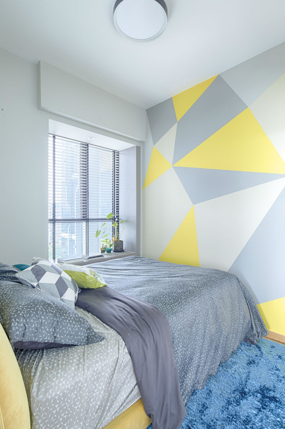Painting For Bedroom Wall
 A great DIY paint idea for your walls