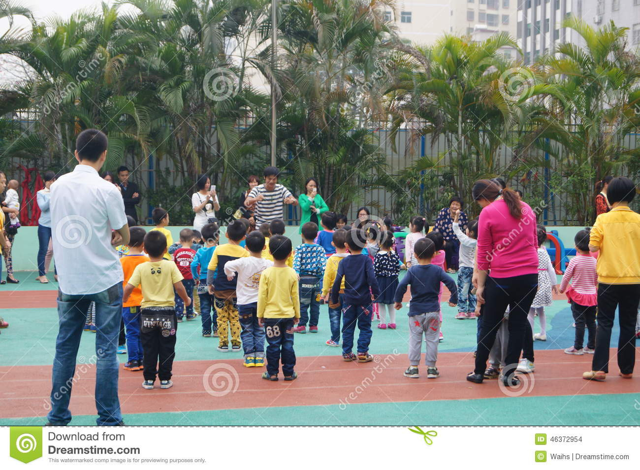 Parent Child Activities For Preschoolers
 Kindergarten Parent child Activities Editorial Stock Image