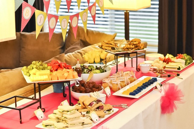Party Food Table Ideas
 21 Day Fix Weekend Tips