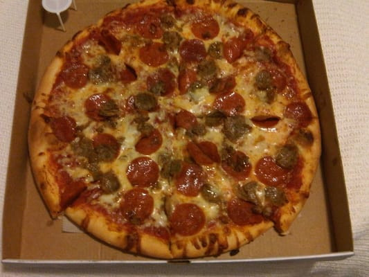 Pepperoni And Sausage Pizza
 14 Inch Pepperoni and Sausage Pizza