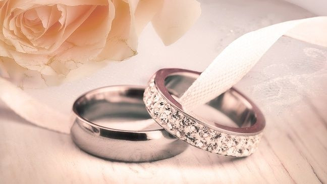 Picture Of Wedding Rings
 How To Save Money Engagement Rings And Wedding Bands